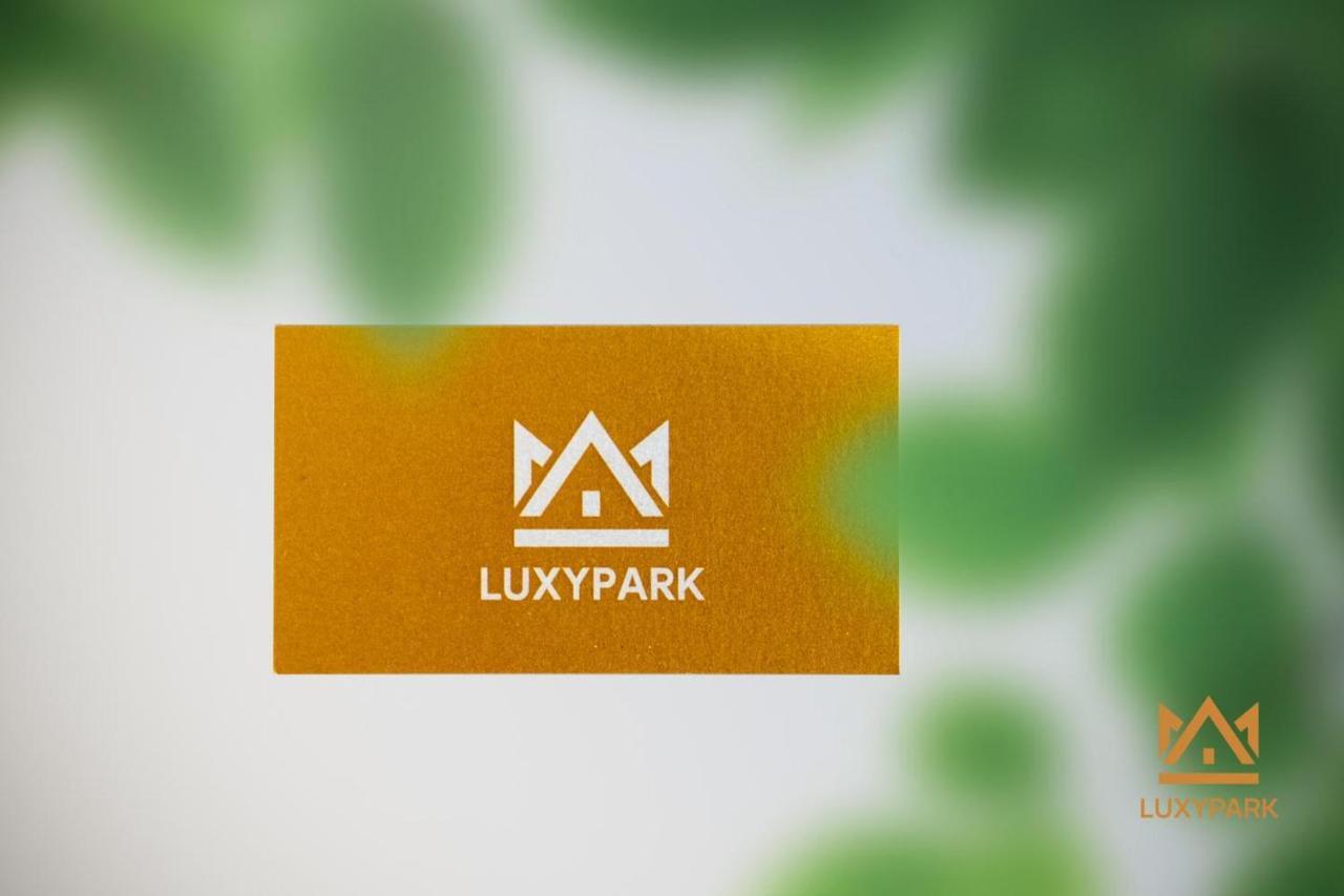 Luxy Park Hotel & Apartments-City Centre Ho-Chi-Minh-Stadt Exterior foto